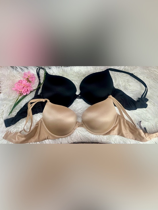 Victoria's Secret Other - Victoria's Secret Smooth Push-Up Bra Duo — Black & Nude